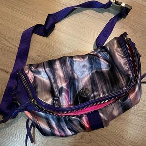 Lululemon Good Fortune bag